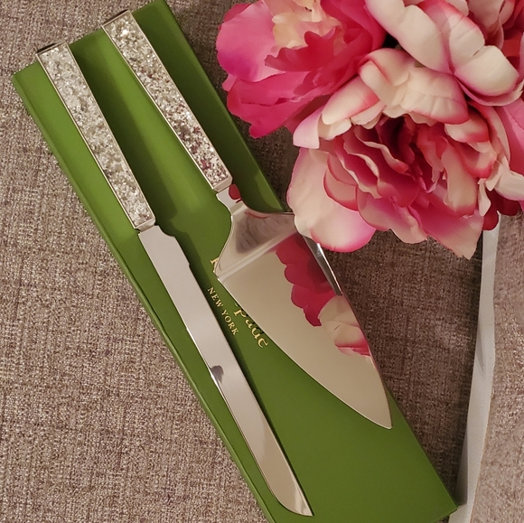 Kate Spade Simply Sparkling Dessert Set - Picture 3 of 6